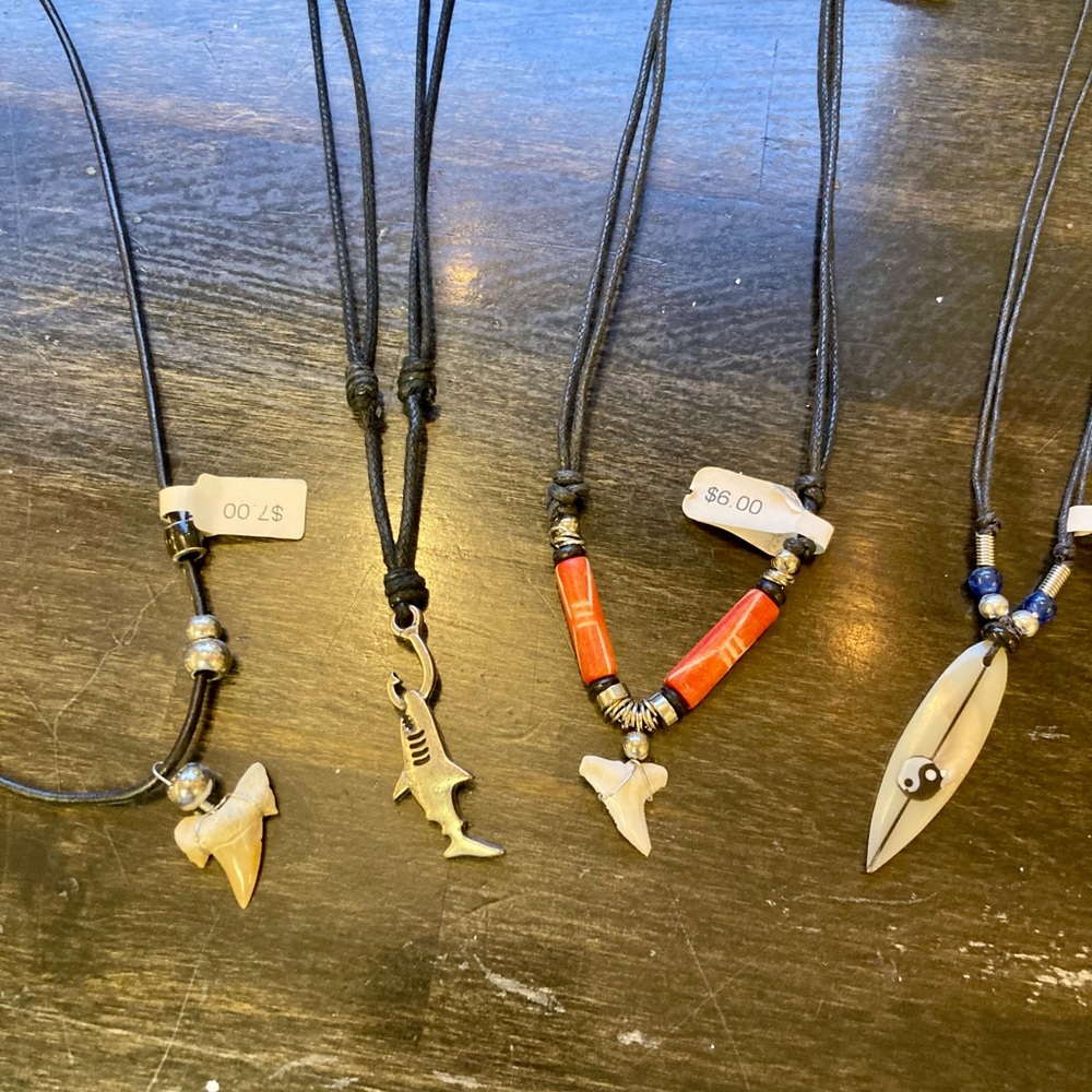 NWT shark necklace set